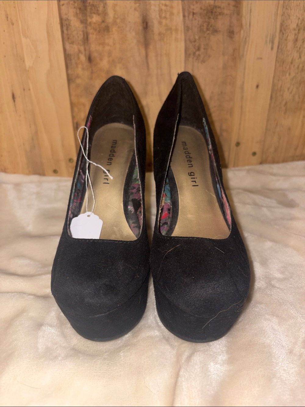 #130 Madden Girl Black Suede Platform Pumps